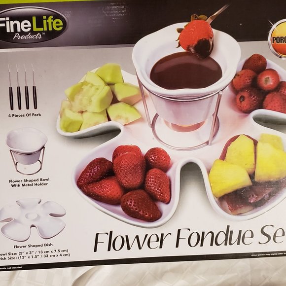 Fondue Set, Fine Life Products, 4 forks, Bowl with Metal Stand, & Plate NWT - Picture 5 of 9